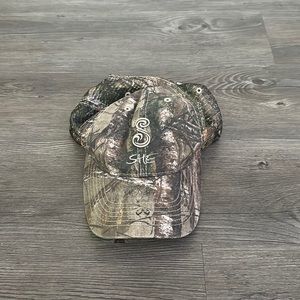 BASS PRO SHOP CAMO TRUCKER HAT